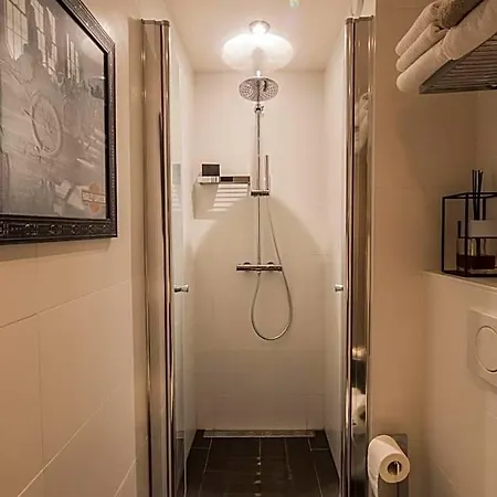 Sleep At Slim Guest house Amsterdam